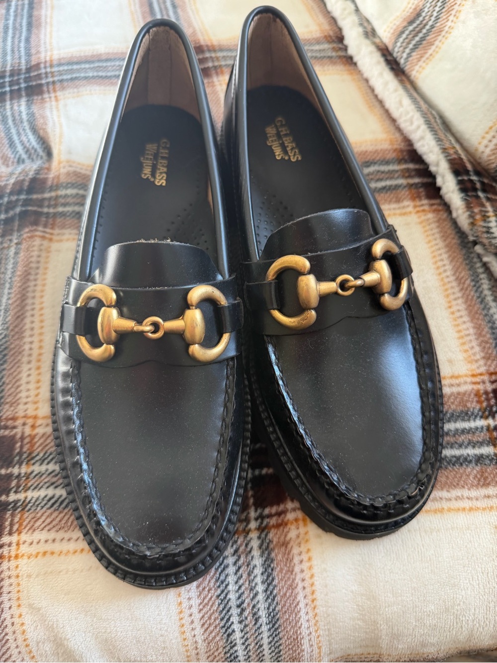 G.H. Bass & Co. Black Leather Loafers with Gold Horsebit
